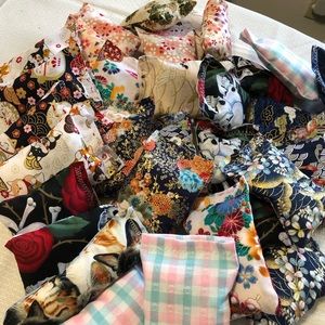 Cat nip pillows hand sewn w natural dehydrated cat nip (2in pack)